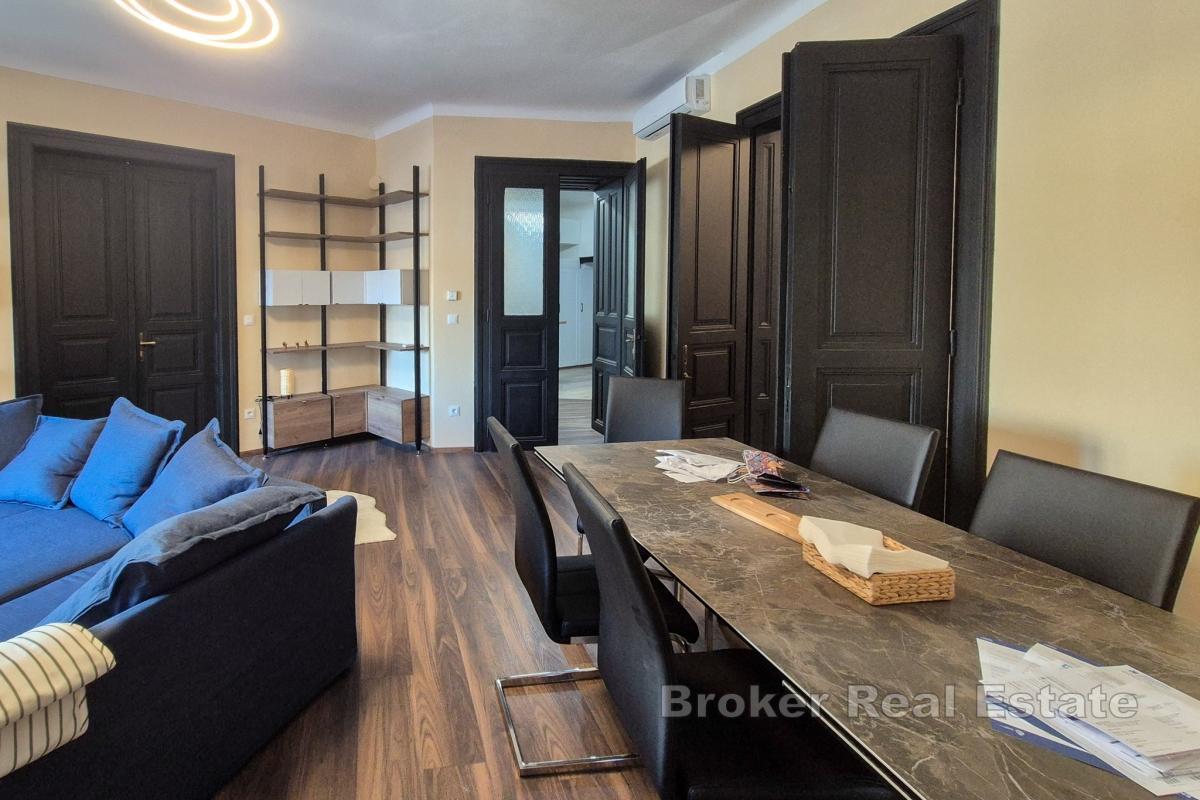 Dvosobni stan u blizini centra