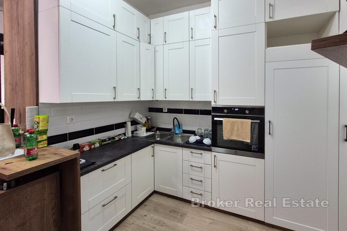 Dvosobni stan u blizini centra