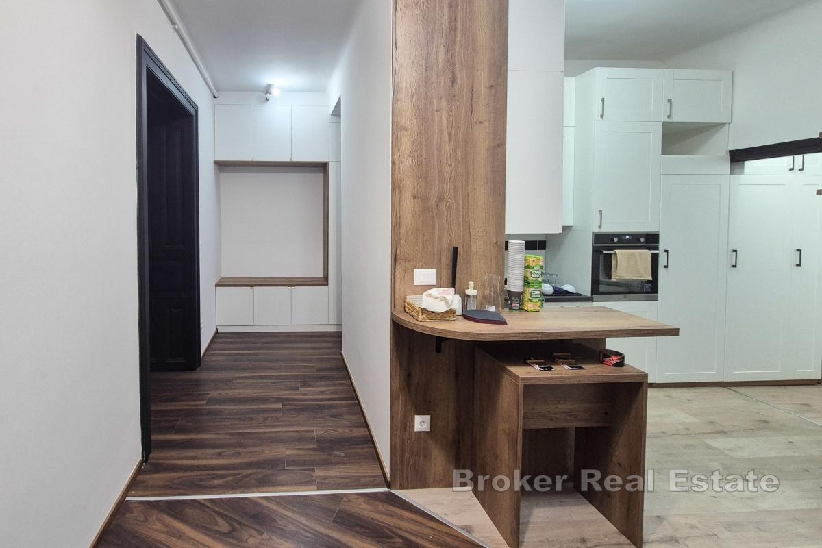 Dvosobni stan u blizini centra