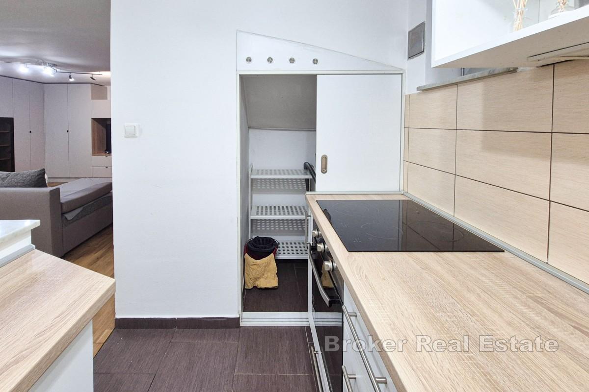 Zwei-Zimmer-Wohnung in Donji Grad