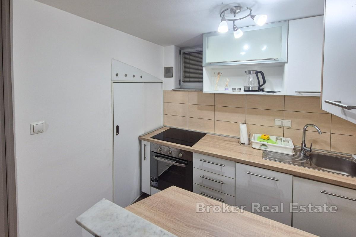 Zwei-Zimmer-Wohnung in Donji Grad