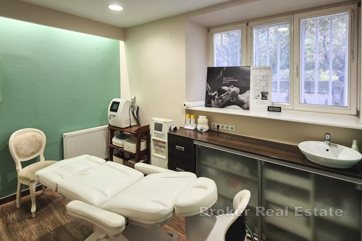 Nowoczesna powierzchnia biurowa w spokojnej części miasta