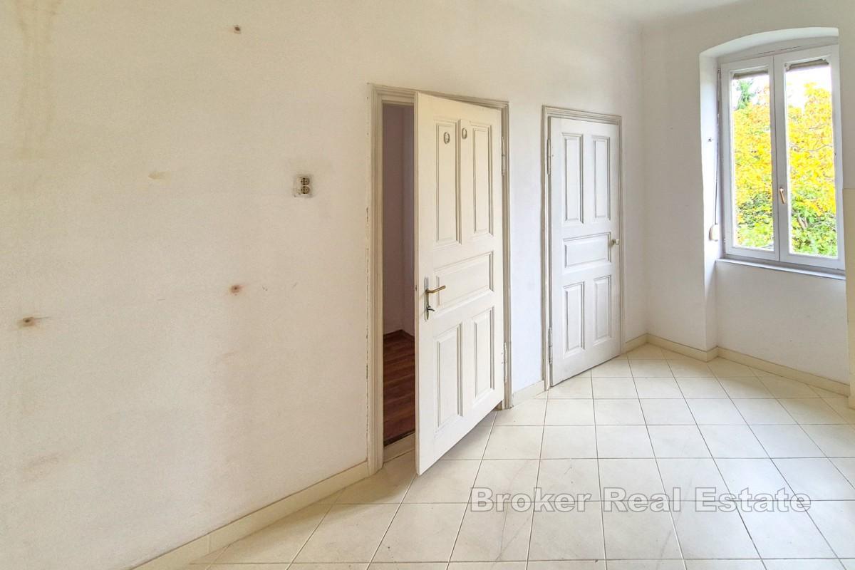 Treromsleilighet i attraktiv beliggenhet