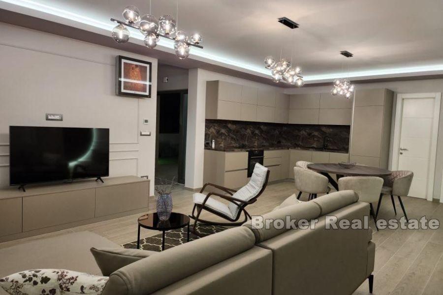 Krk - Villa moderna con piscina e vista mare