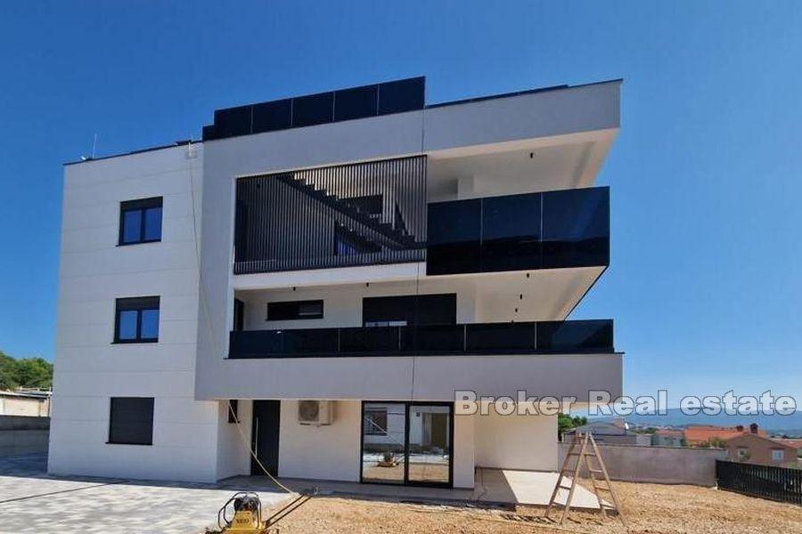 Krk - Krásný moderní apartmán s bazénem