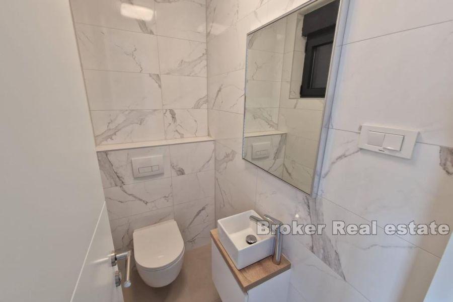 Krk - Krásný moderní apartmán s bazénem