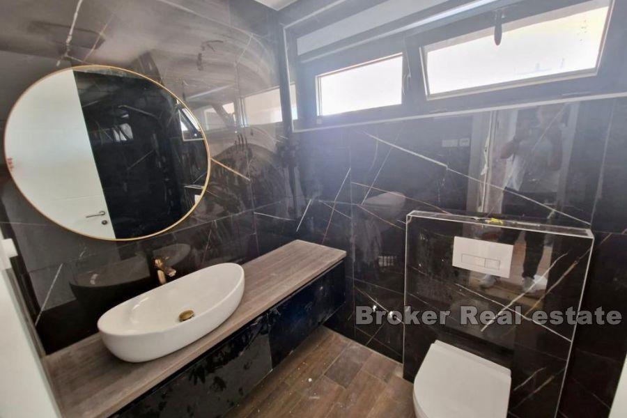 Krk - Krásný moderní apartmán s bazénem