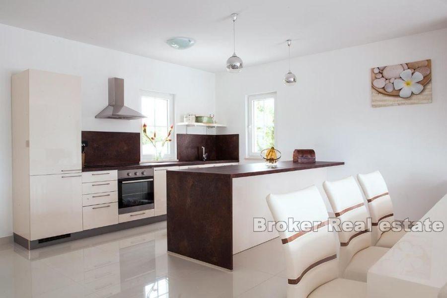 Wyspa Krk - Wolnostojąca willa z basenem i ogrodem