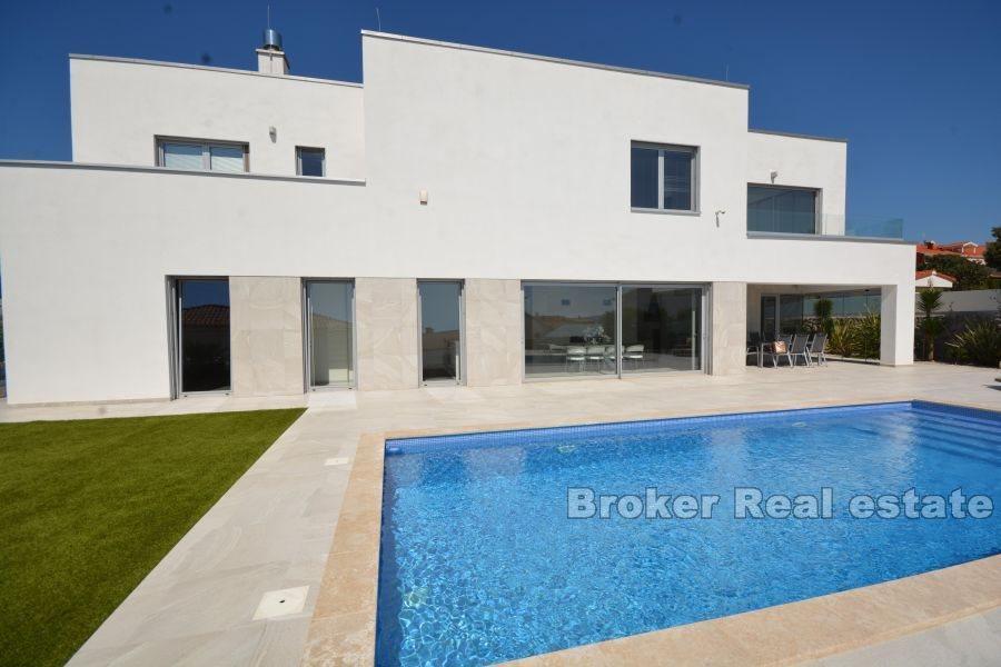 Øya Krk - Luksushus med havutsikt