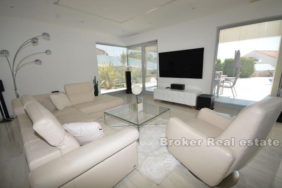 Øya Krk - Luksushus med havutsikt