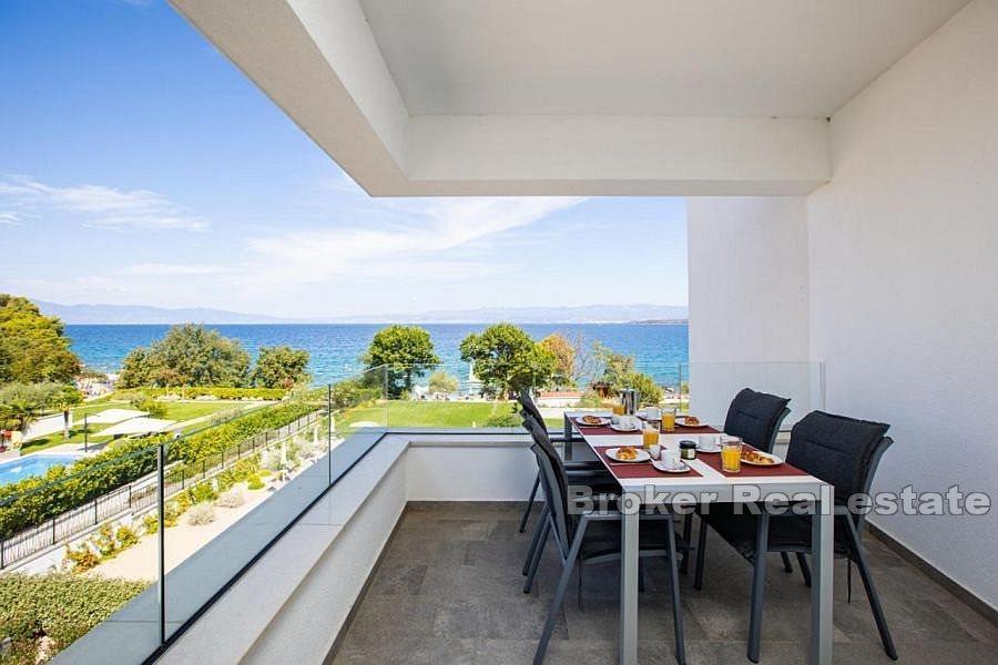 Otok Krk - Luksuzni apartman prvi red do mora