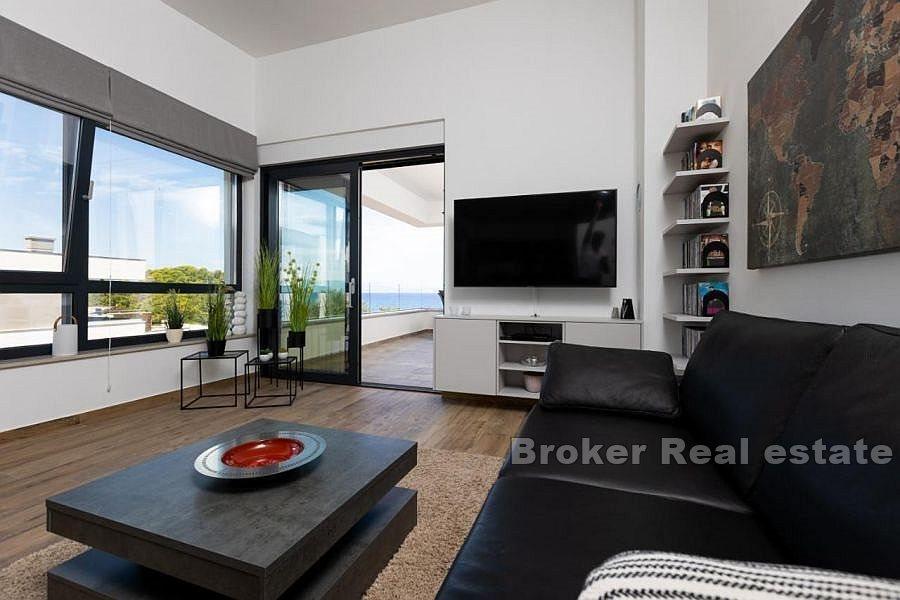 Otok Krk - Luksuzni apartman prvi red do mora