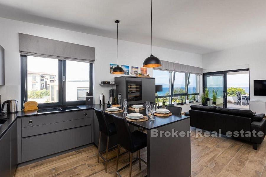 Otok Krk - Luksuzni apartman prvi red do mora