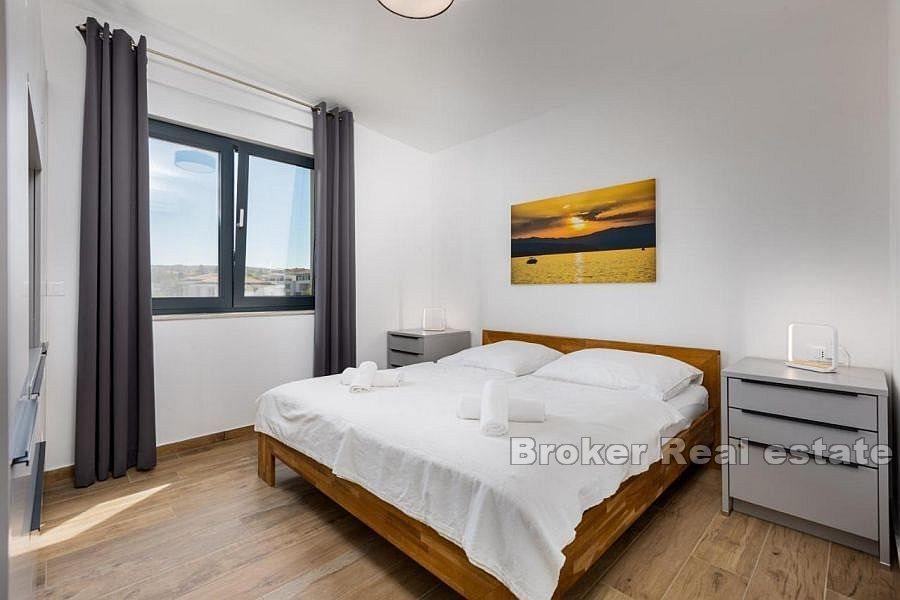 Otok Krk - Luksuzni apartman prvi red do mora