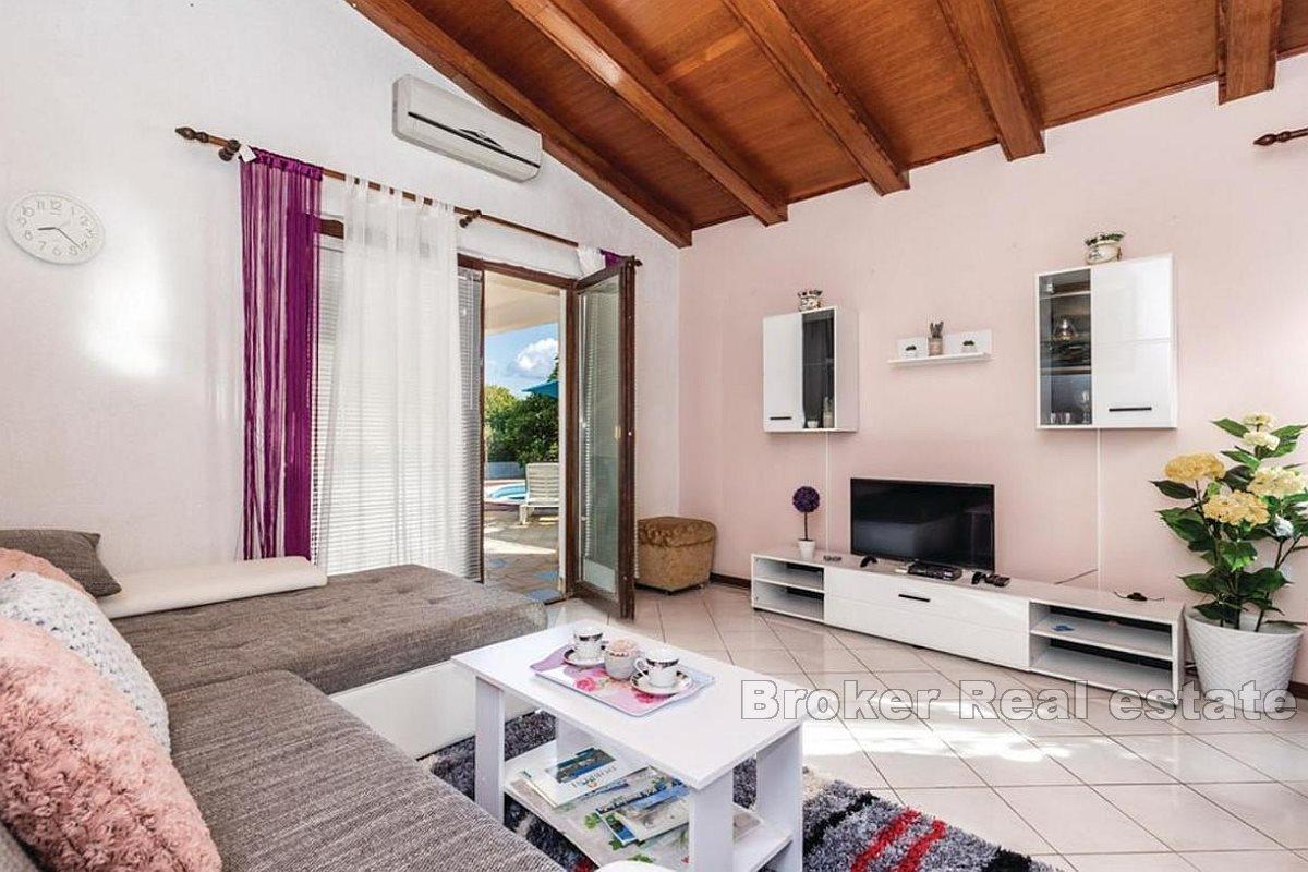 Kuća za odmor s bazenom