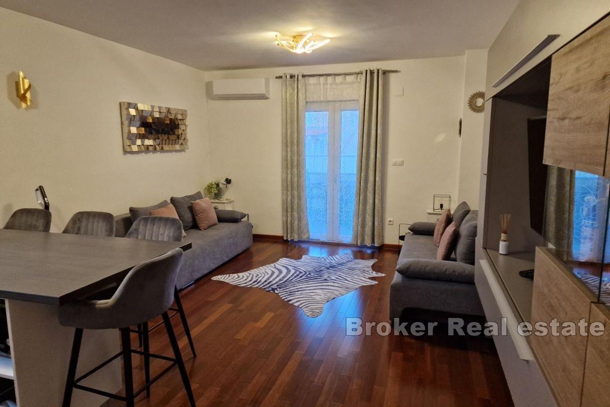Nowoczesny apartament z basenem