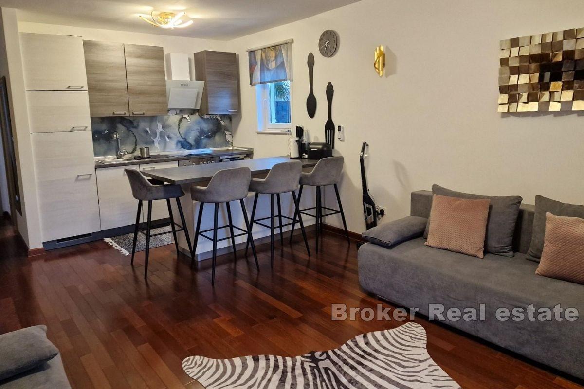 Nowoczesny apartament z basenem