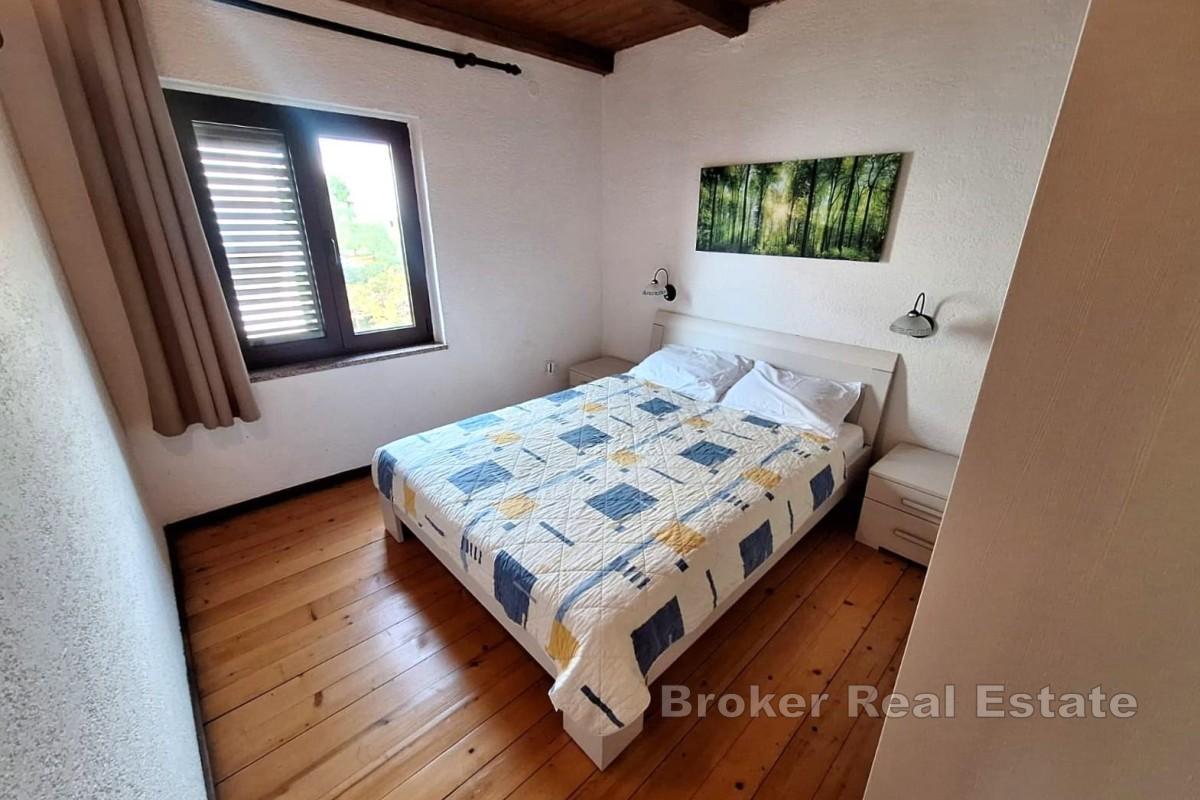 Haus mit Pool in Strandnähe