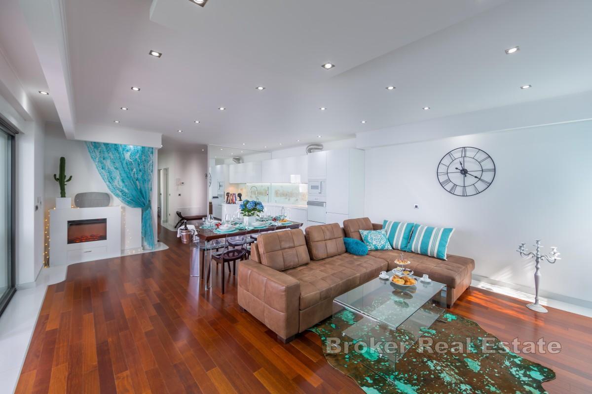 Penthouse z panoramicznym widokiem na morze