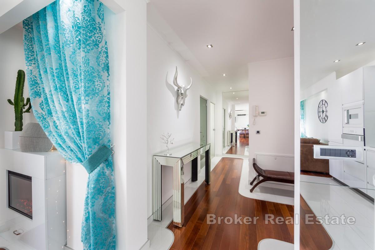 Penthouse z panoramicznym widokiem na morze