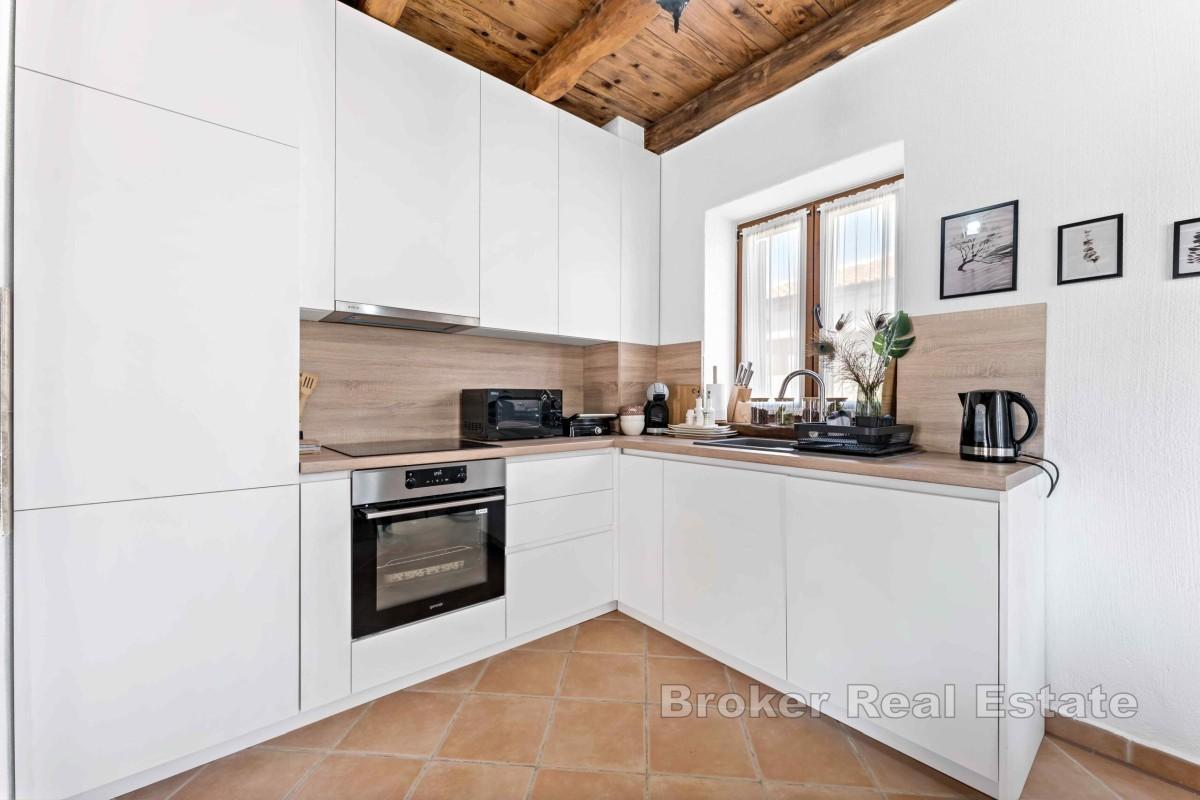 Villa istrienne en pierre avec piscine chauffée