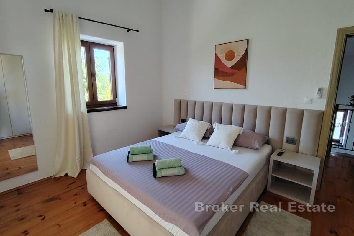 Villa istrienne en pierre avec piscine chauffée