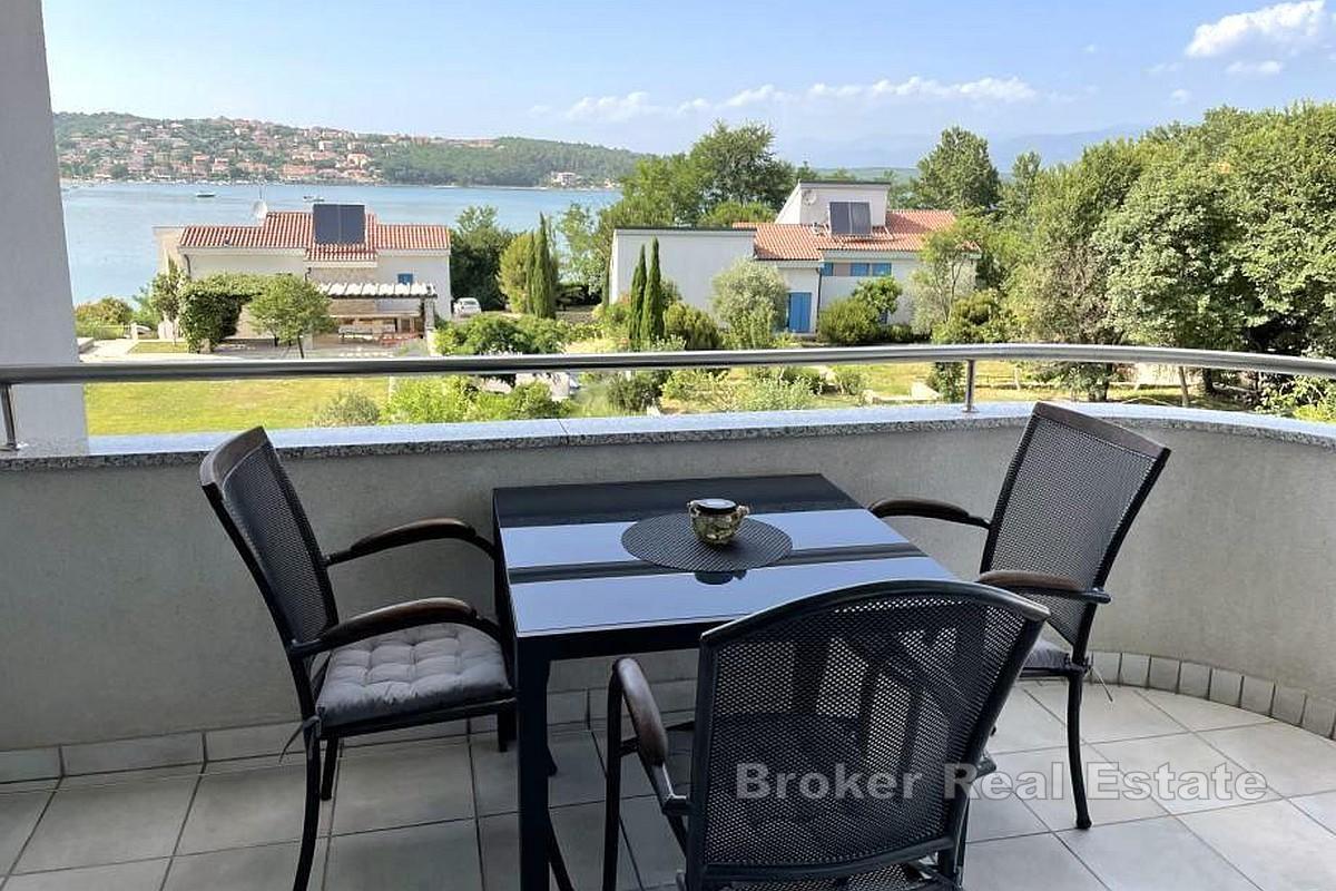 Квартира с видом на море рядом с пляжем