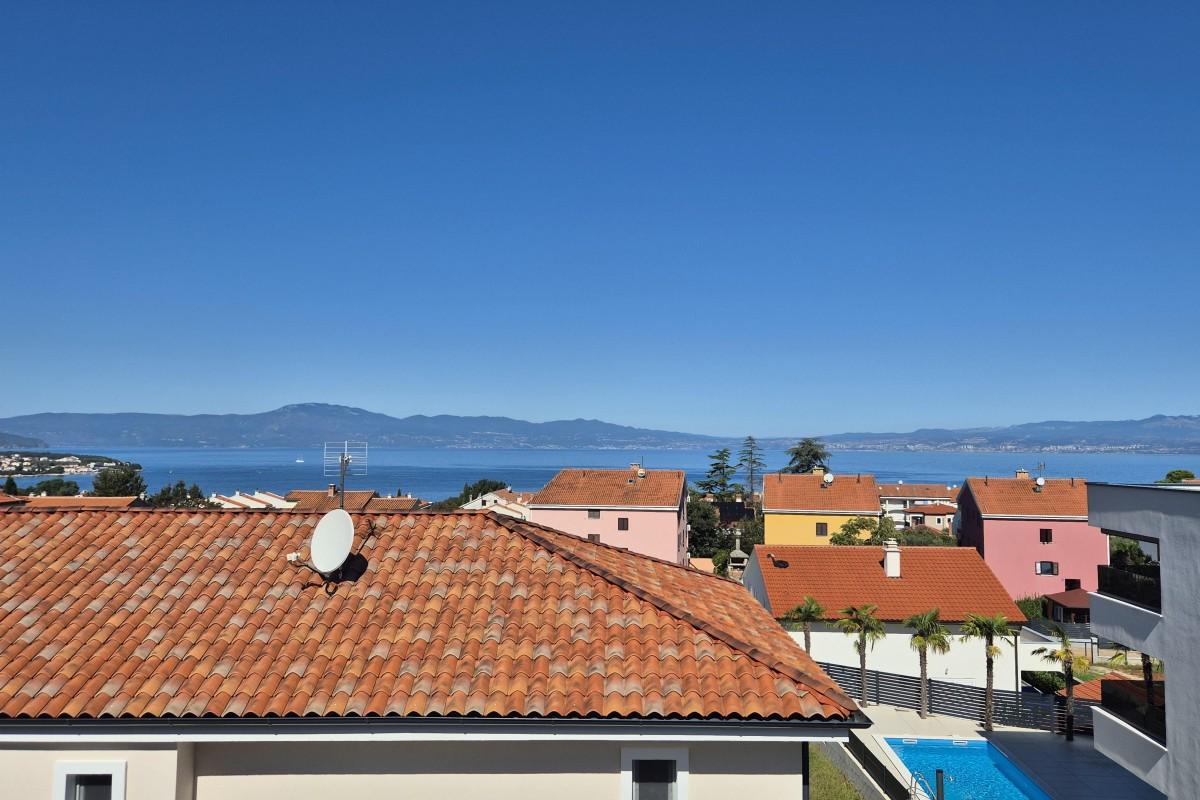 Appartamento moderno con vista mare e appartamento annesso