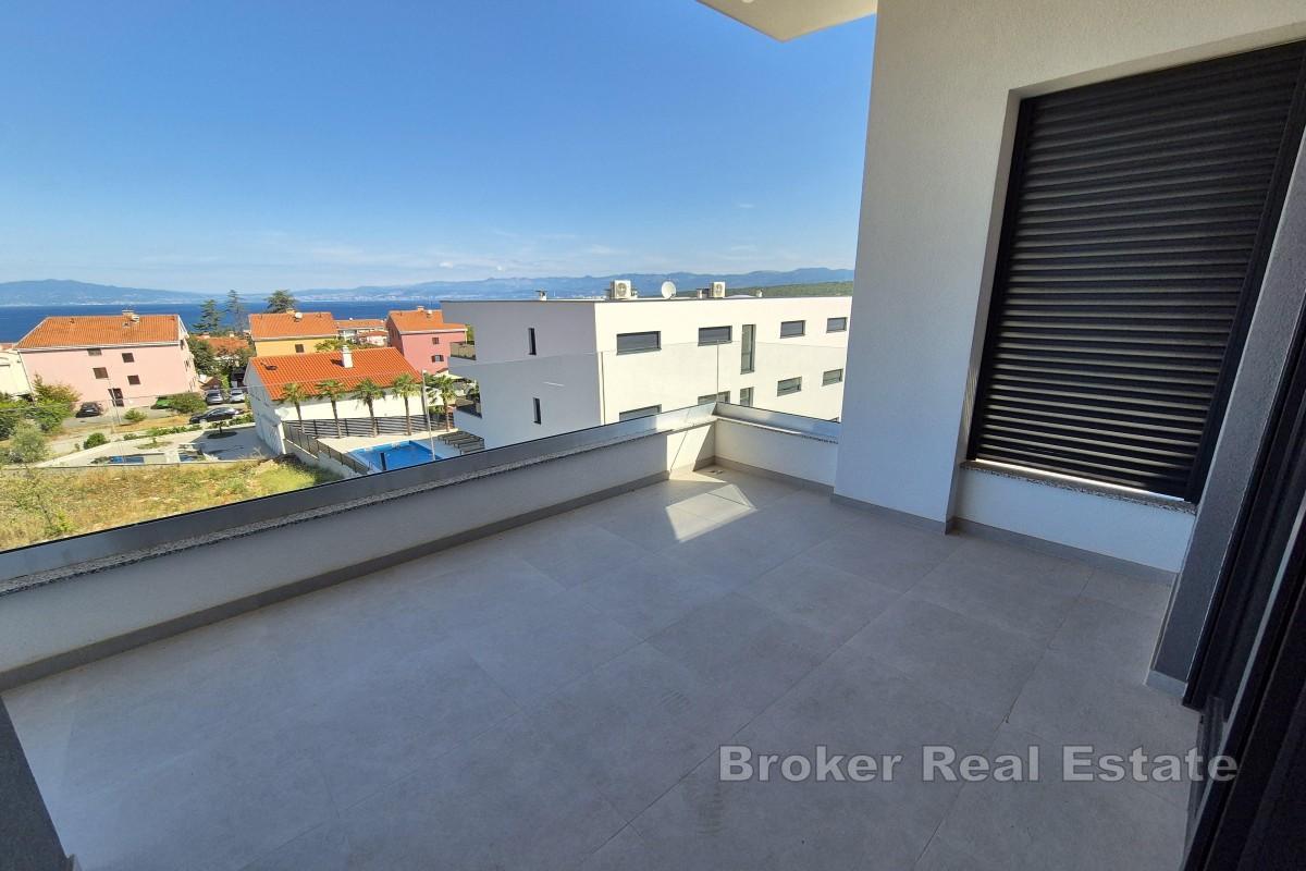 Appartamento moderno con vista mare e appartamento annesso