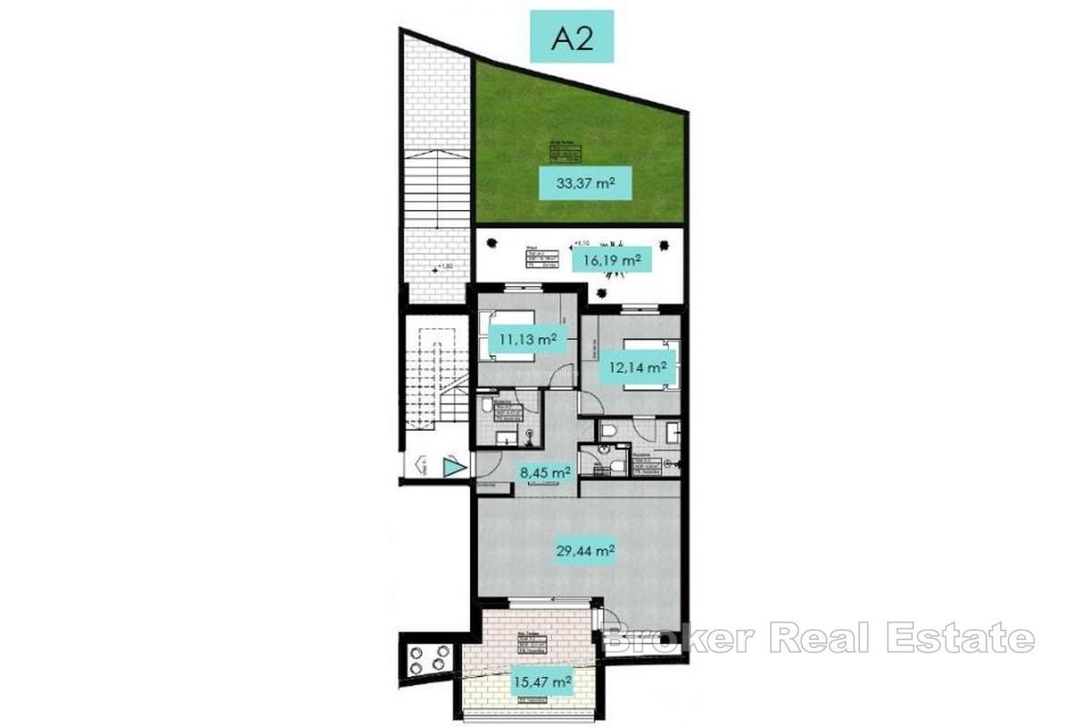 Modern lägenhet med terrass och havsutsikt