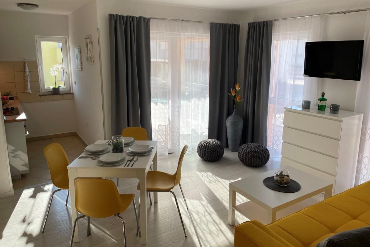 Namješten apartman u Solinama