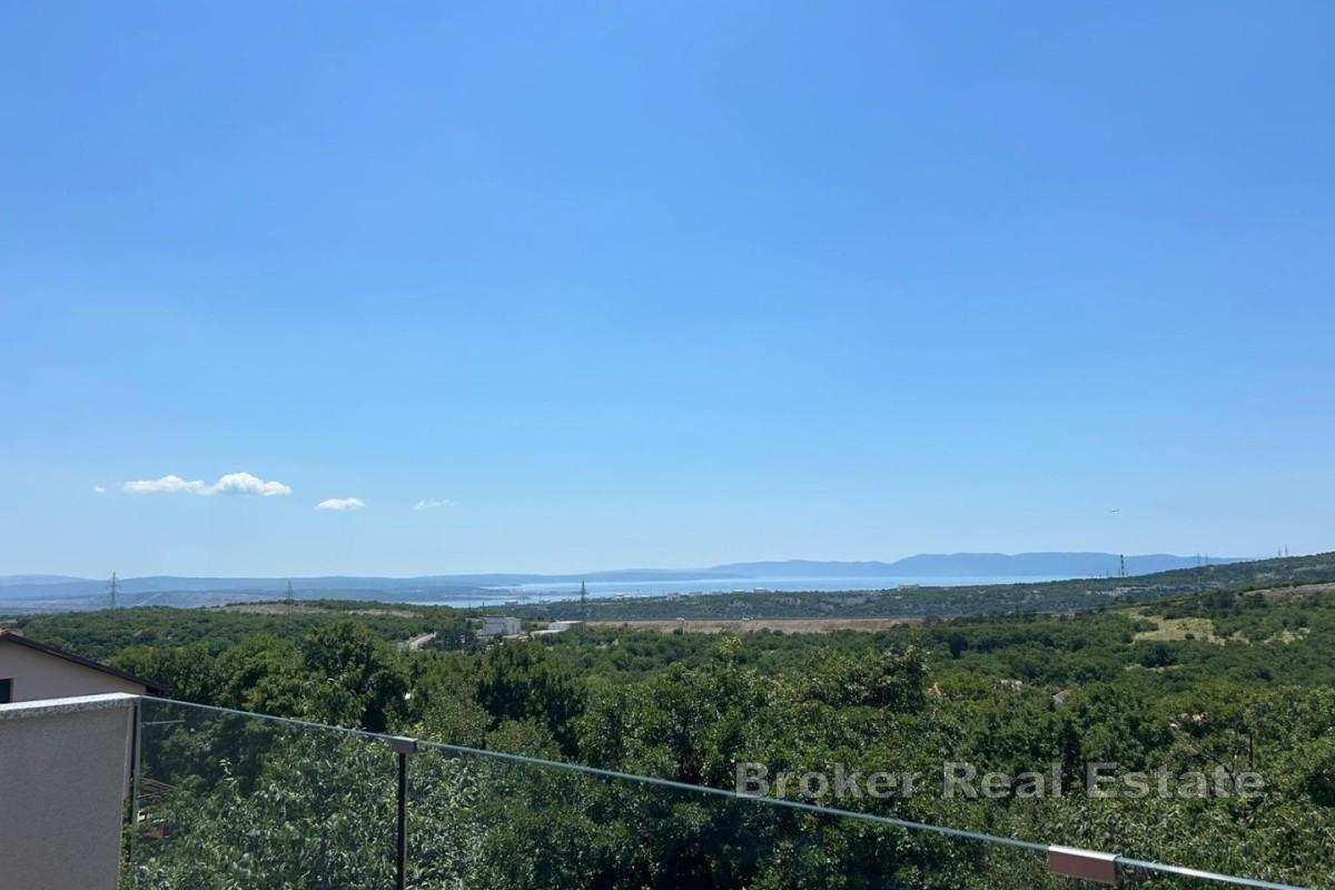 Élégante maison familiale dans un cadre verdoyant près de Rijeka