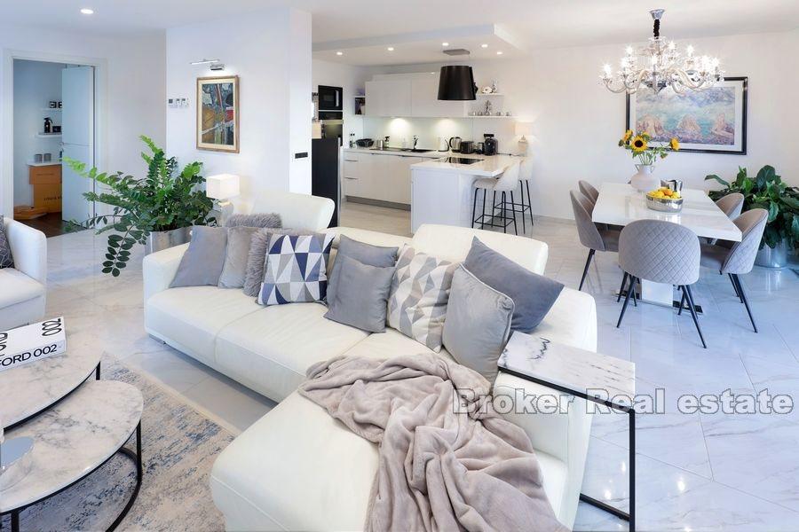 Rijeka - Modern apartment with a sea view