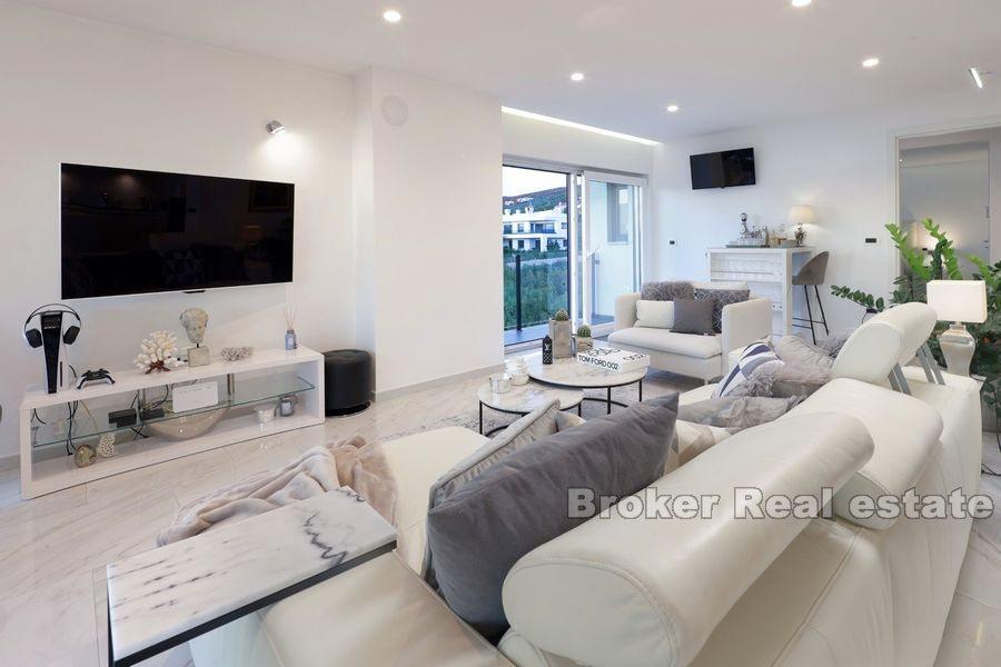 Rijeka - Modern apartment with a sea view