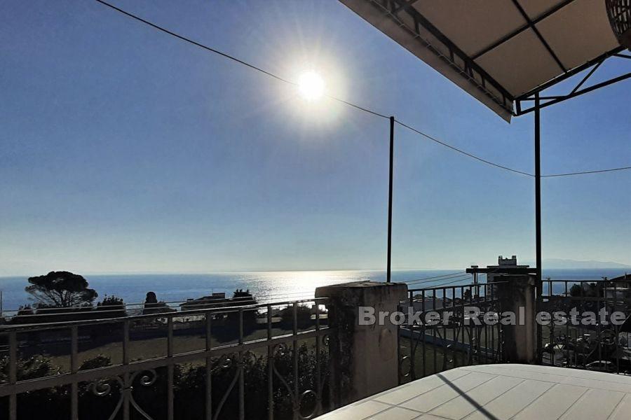 Opatija - Geräumige Wohnung im Zentrum mit Garten