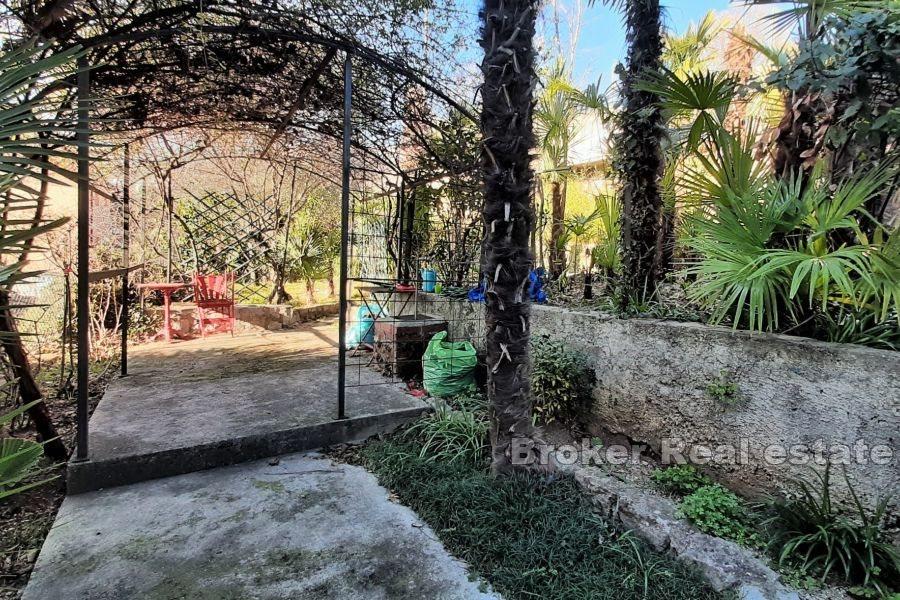 Opatija - Geräumige Wohnung im Zentrum mit Garten