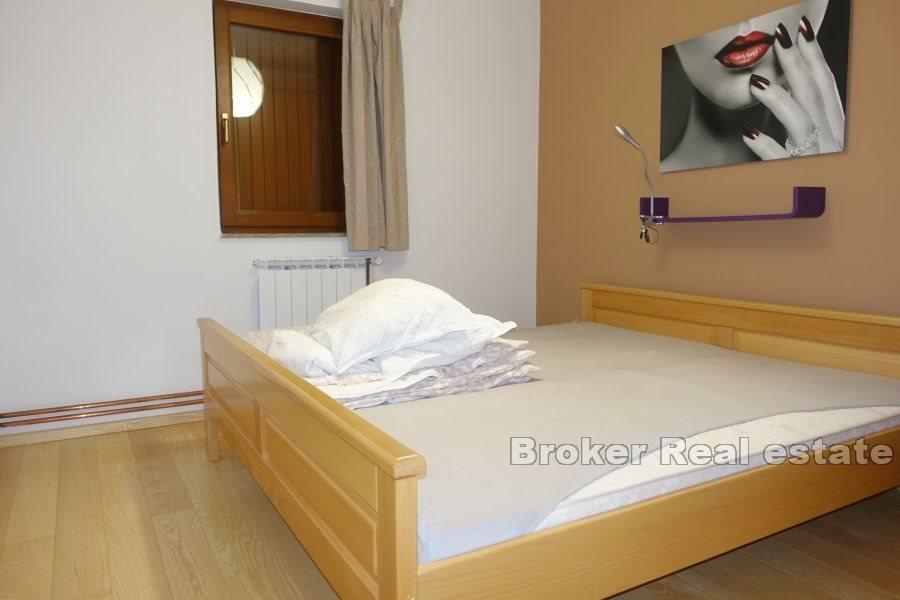 Senj - Casa spaziosa con vista sul mare