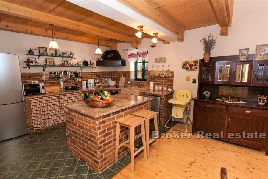 Crikvenica - Elegant stone house with swimming pool