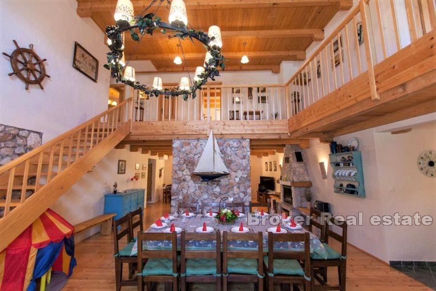 Crikvenica - Elegant stone house with swimming pool