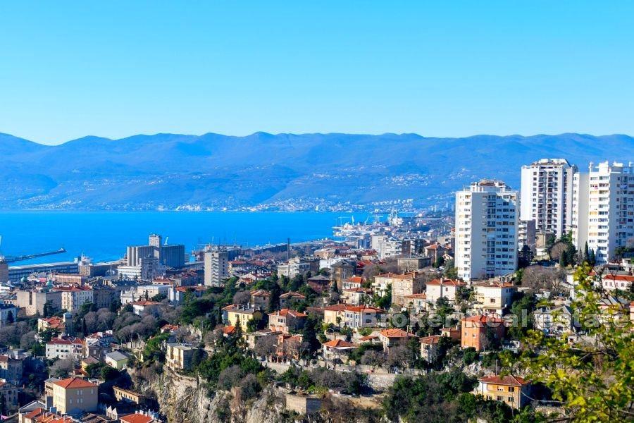 Rijeka - Moderní byt se 3 ložnicemi