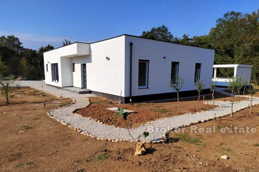 Labin - Modern new building with swimming pool