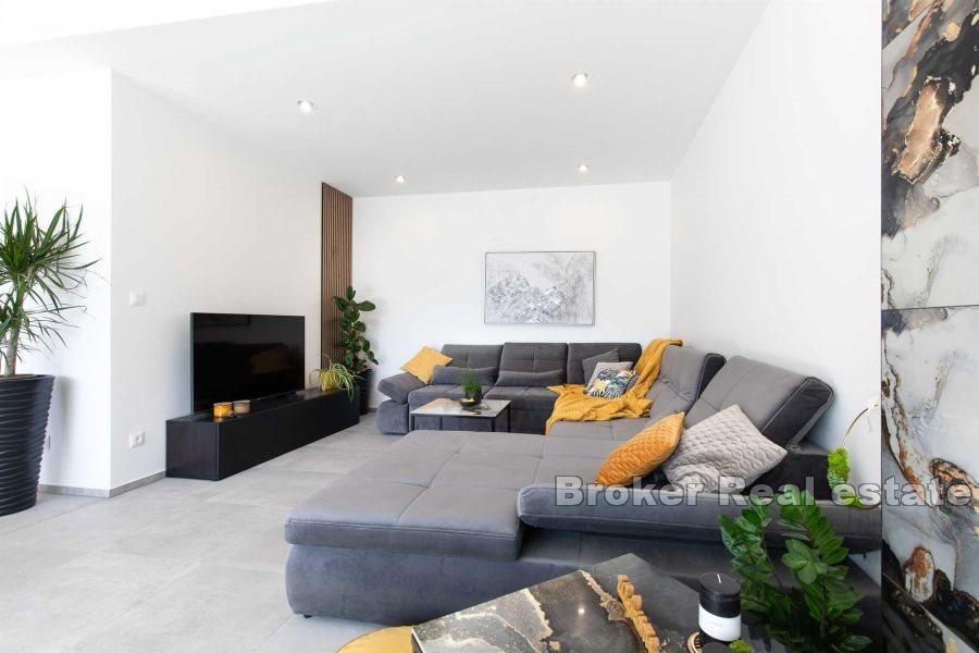 Ostrov Krk - Luxusní moderní vila s bazénem