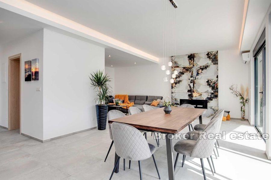 Øya Krk - Luksuriøs moderne villa med basseng