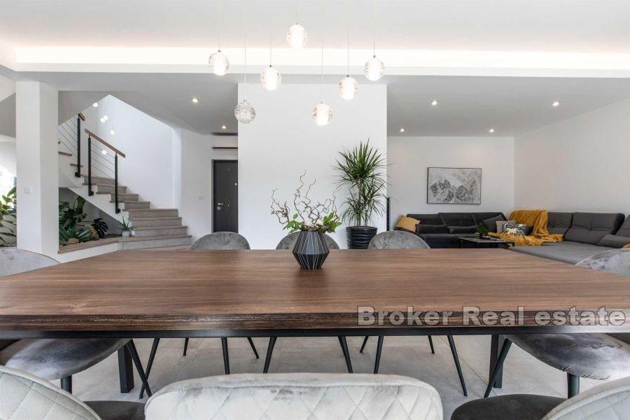 Ostrov Krk - Luxusní moderní vila s bazénem