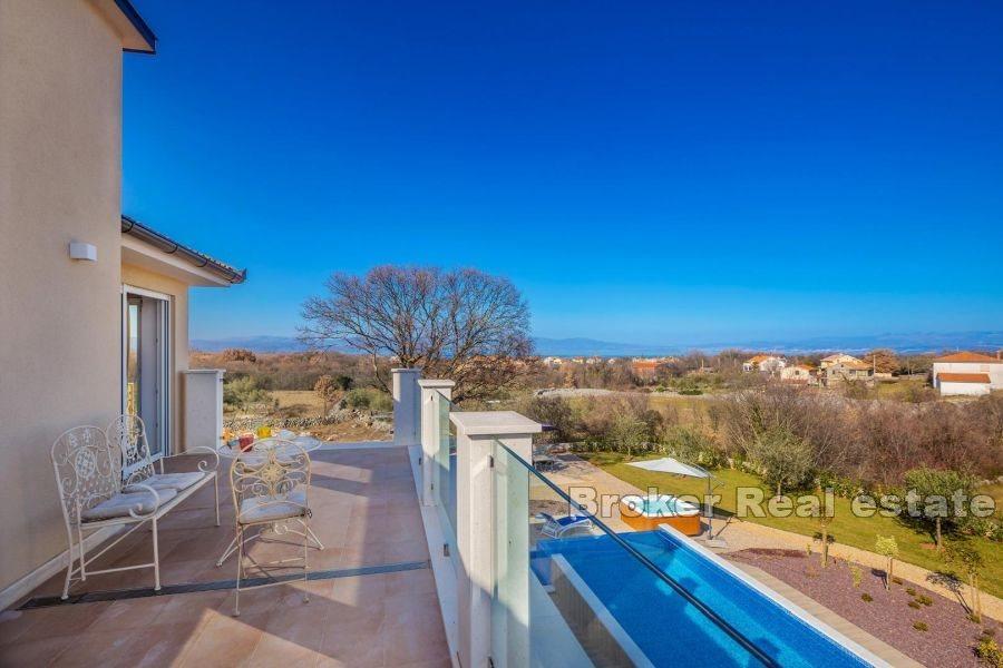 Wyspa Krk - Dom wolnostojący z dużym ogrodem