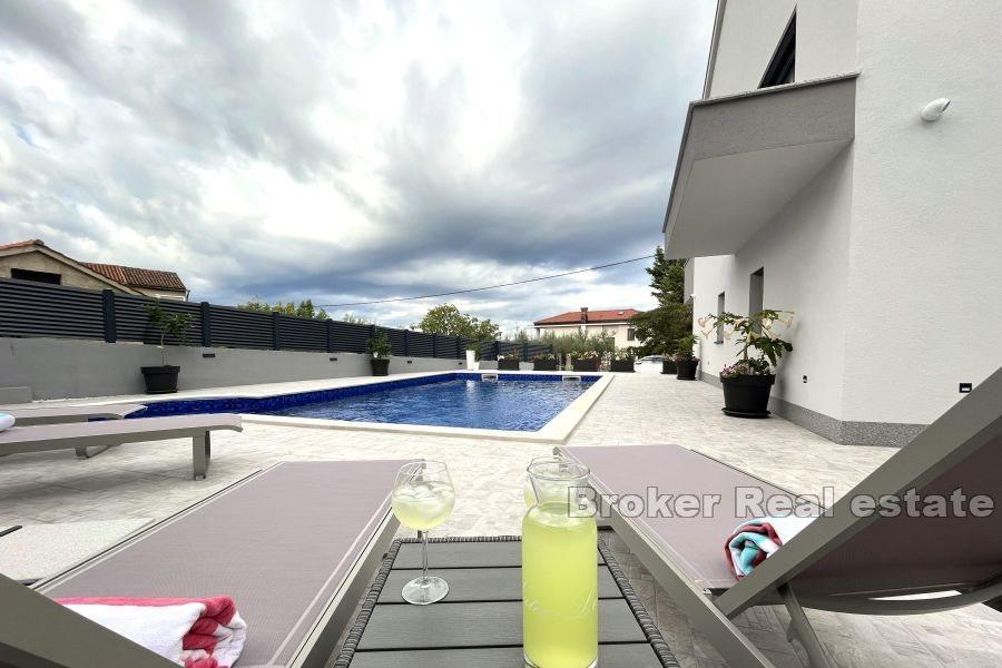 Isola di Krk - Casa moderna con piscina