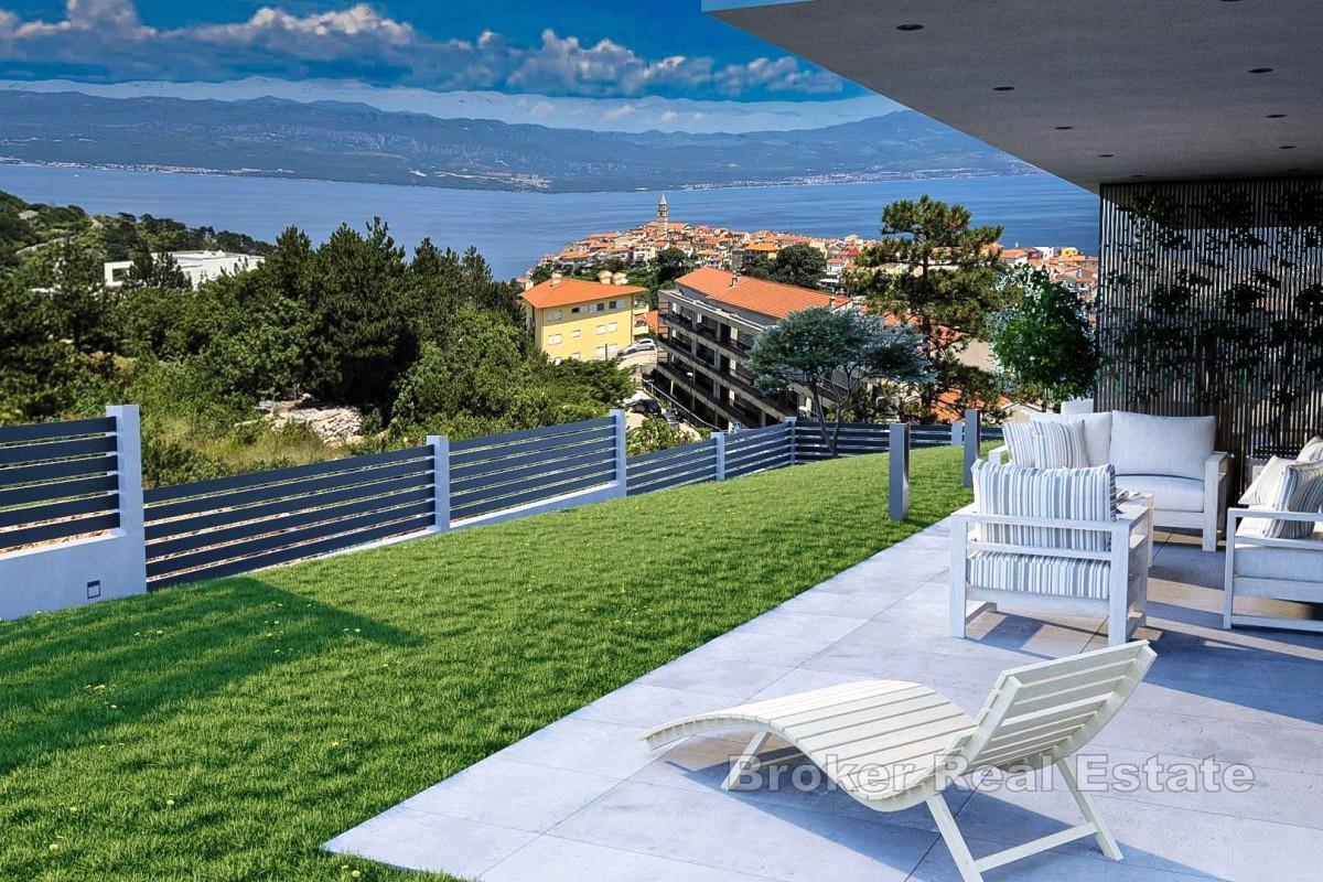 Appartamento con piscina e vista mare