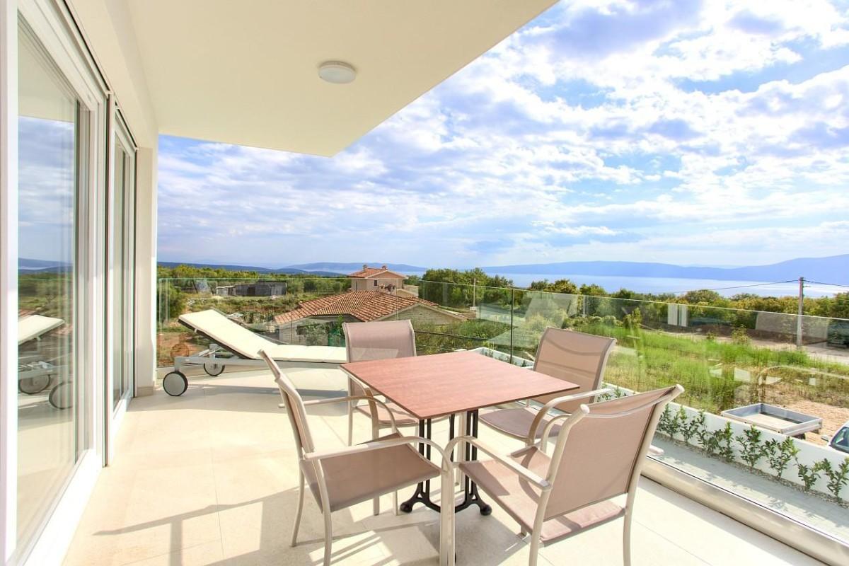 001-1023-25-island-krk-two-bedroom-apartment-with-sea-view-for-sale