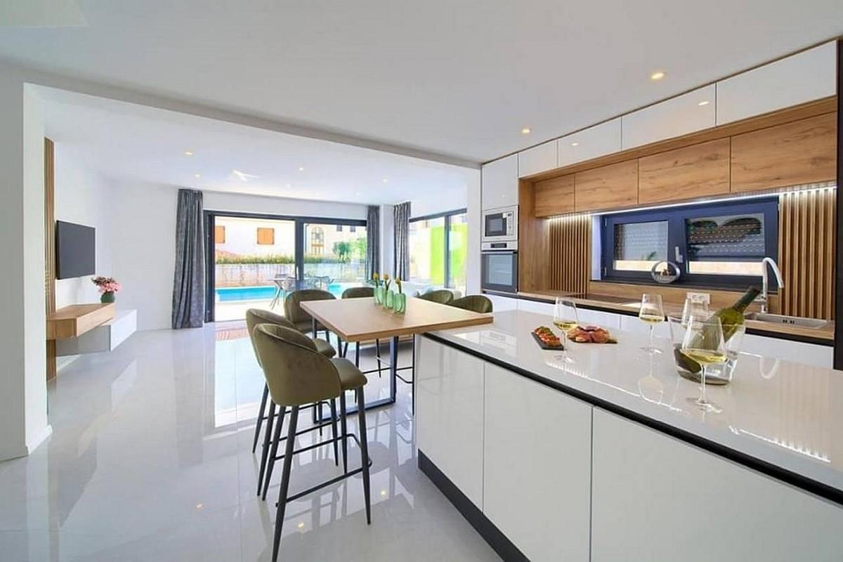 001-5406-30-Krk-Modern-duplex-with-pool-for-sale