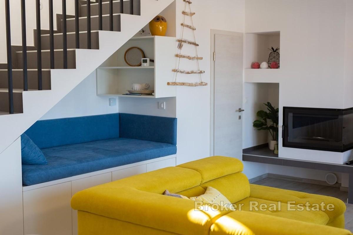 Tomannsvilla nær sjøen